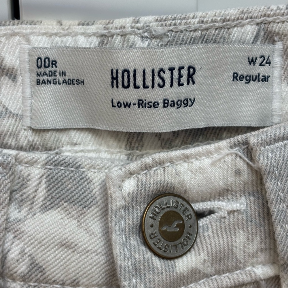 EUC Hollister Camo Low Rise Baggy Jeans Size 00R W24 raw edge - Picture 2 of 12